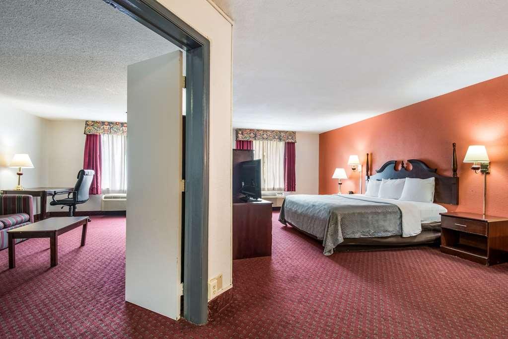 Econo Lodge Inn & Suites Chambersburg Zimmer foto